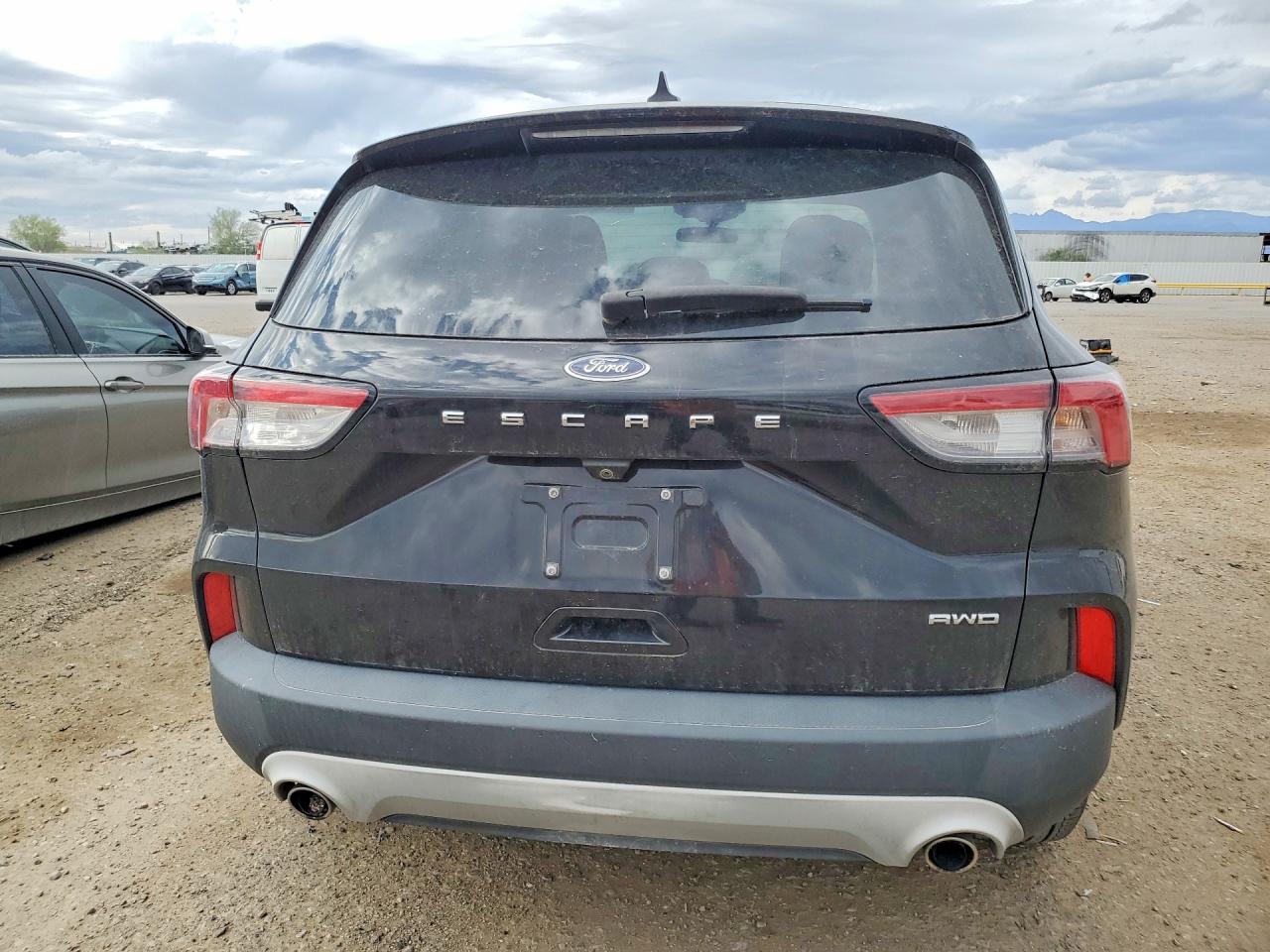 Ford Escape S