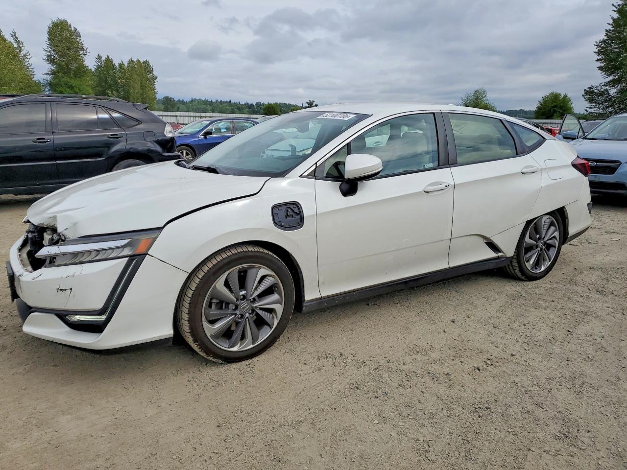 Salvage Honda Clarity Image