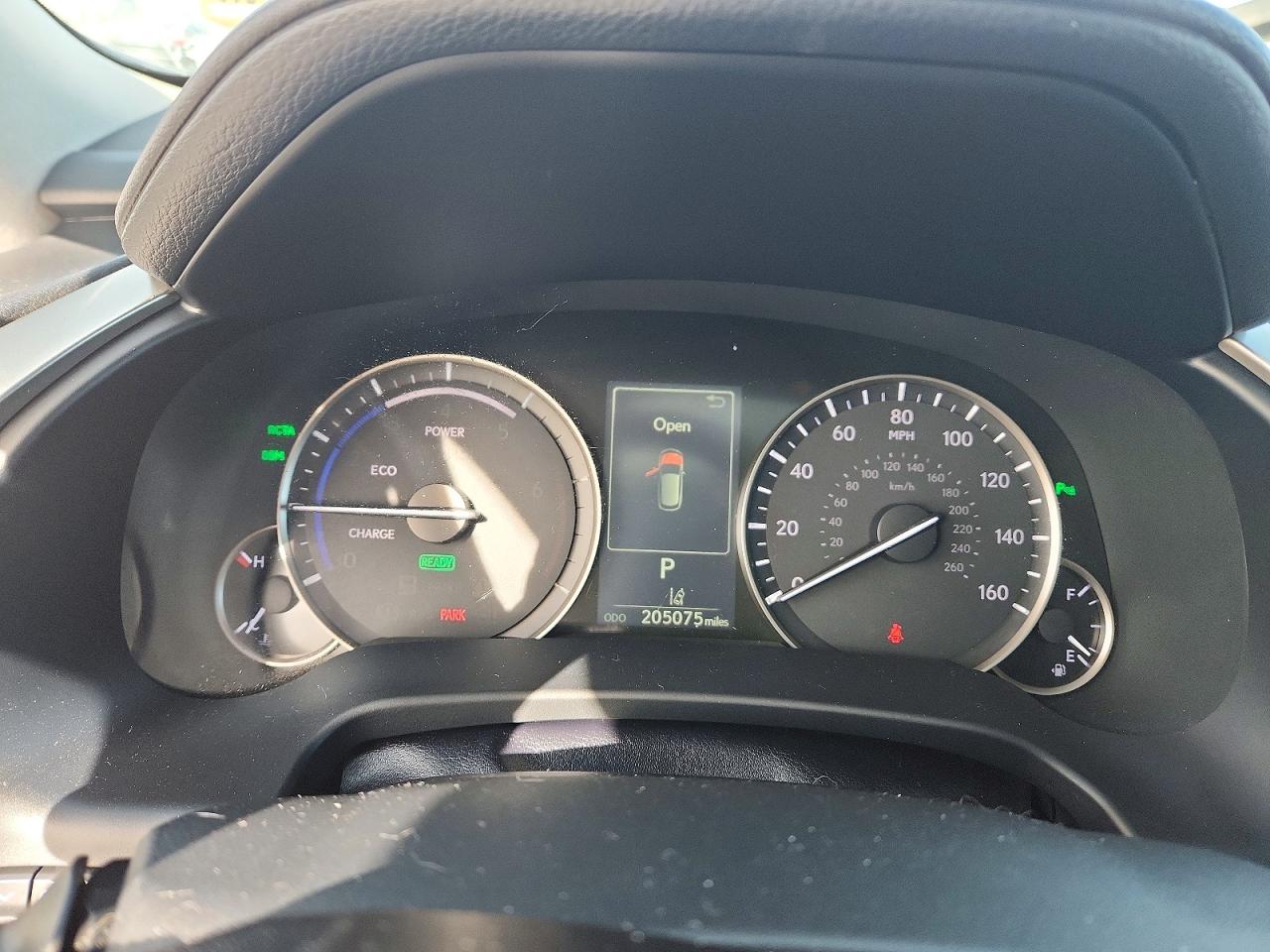 Lexus RX Base