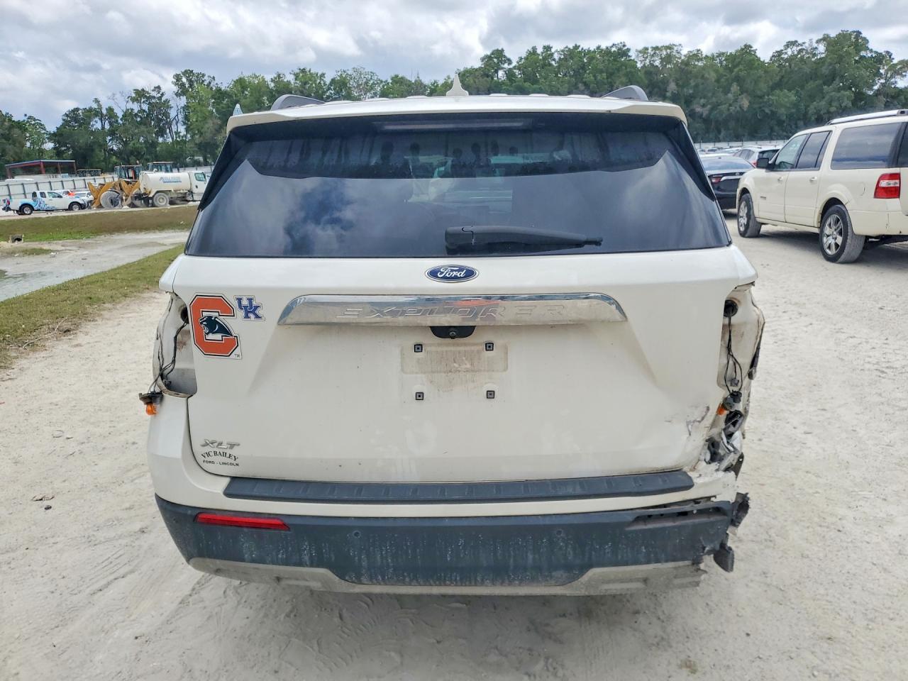 Ford Explorer Xlt