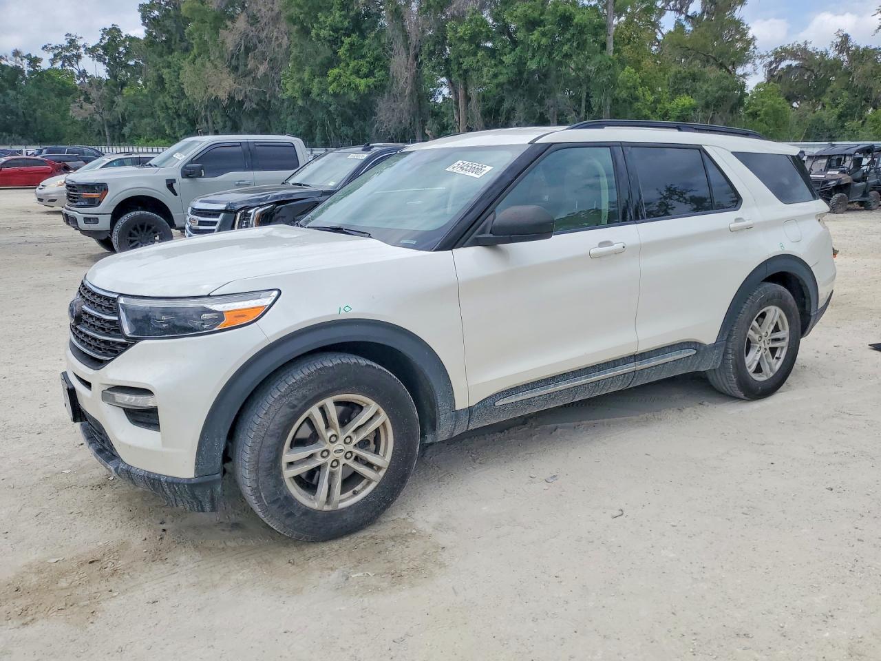 Salvage Ford Explorer Image