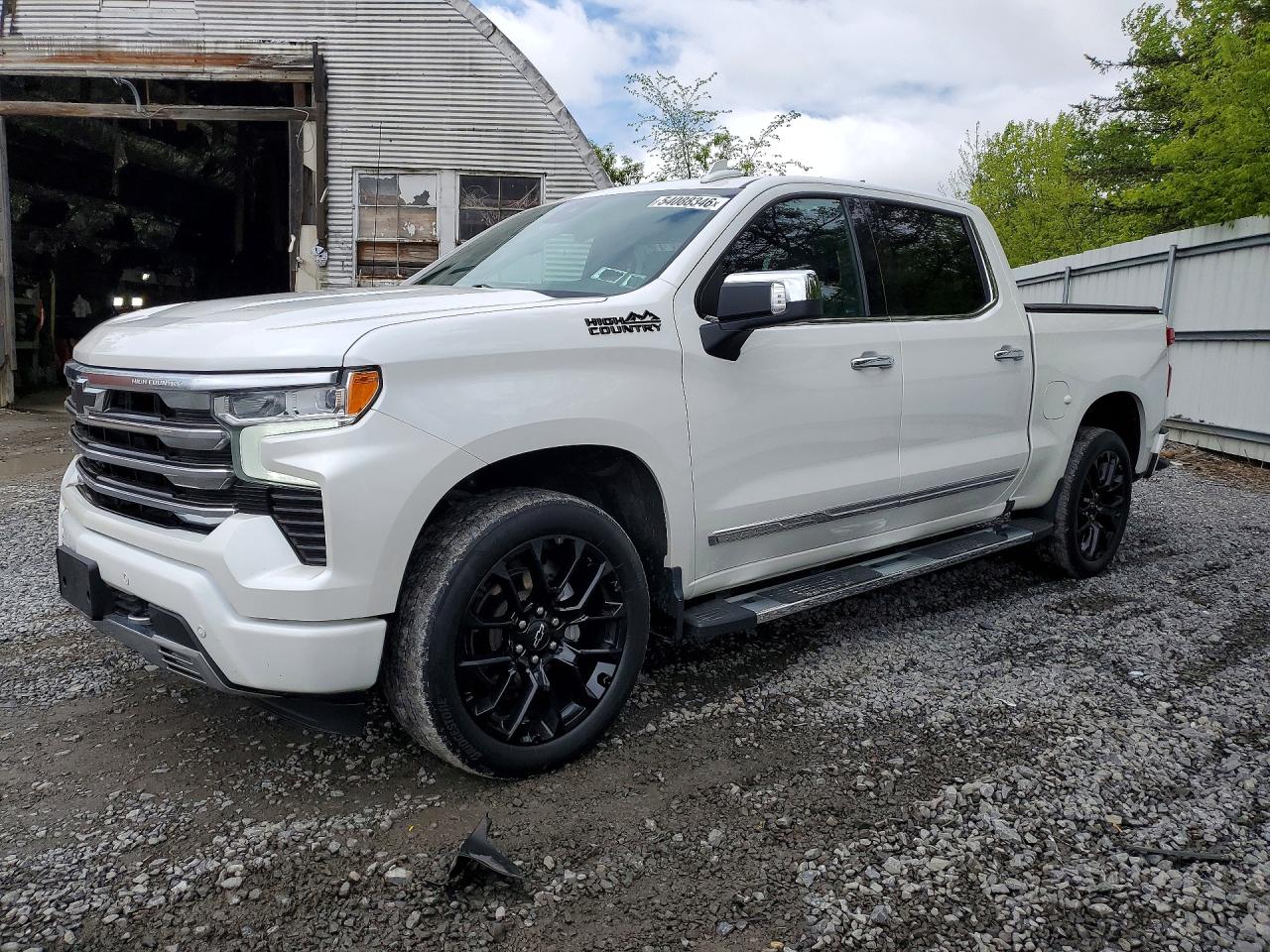 Salvage Chevrolet Silverado Image