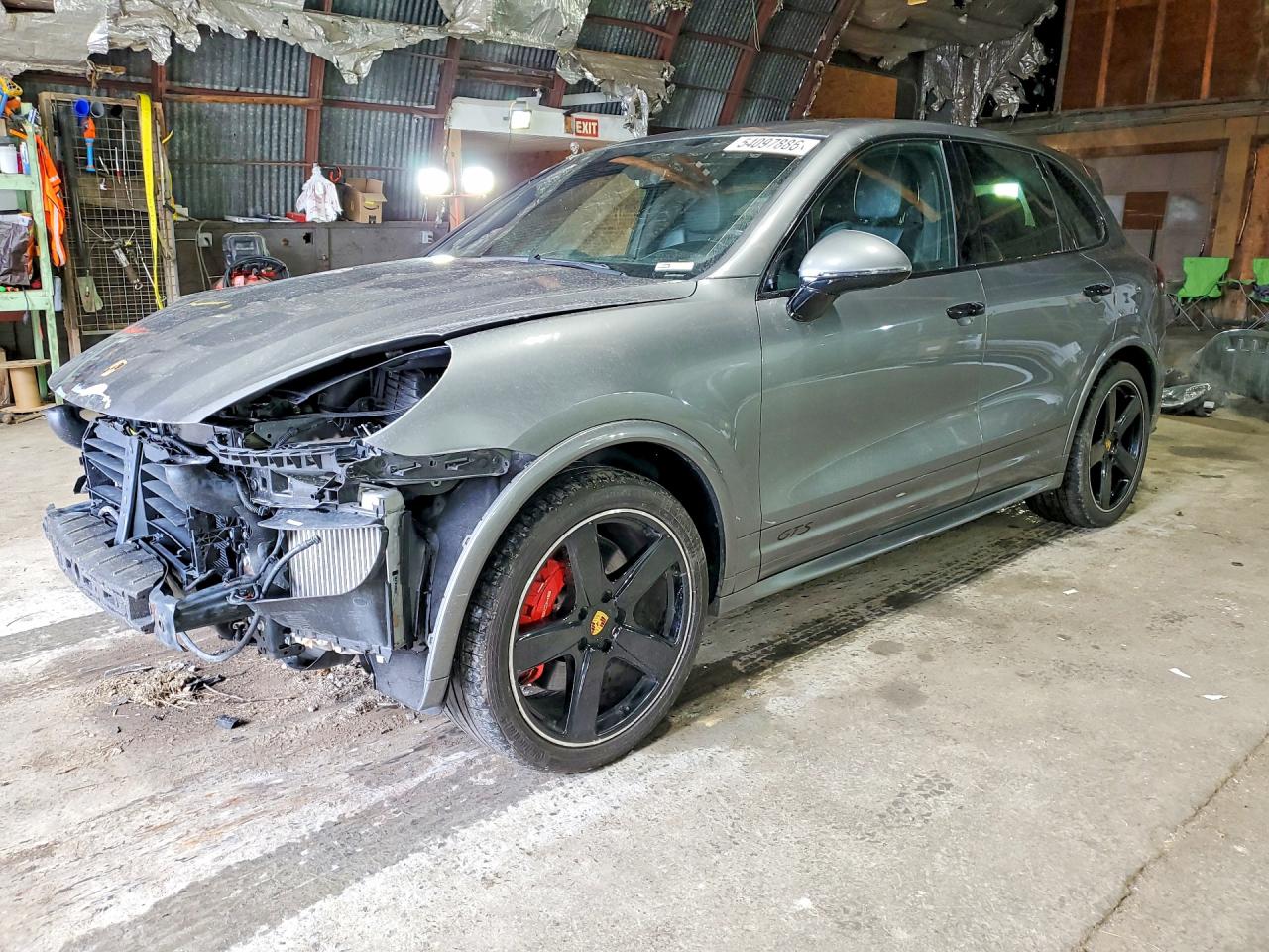 Salvage Porsche Cayenne Image