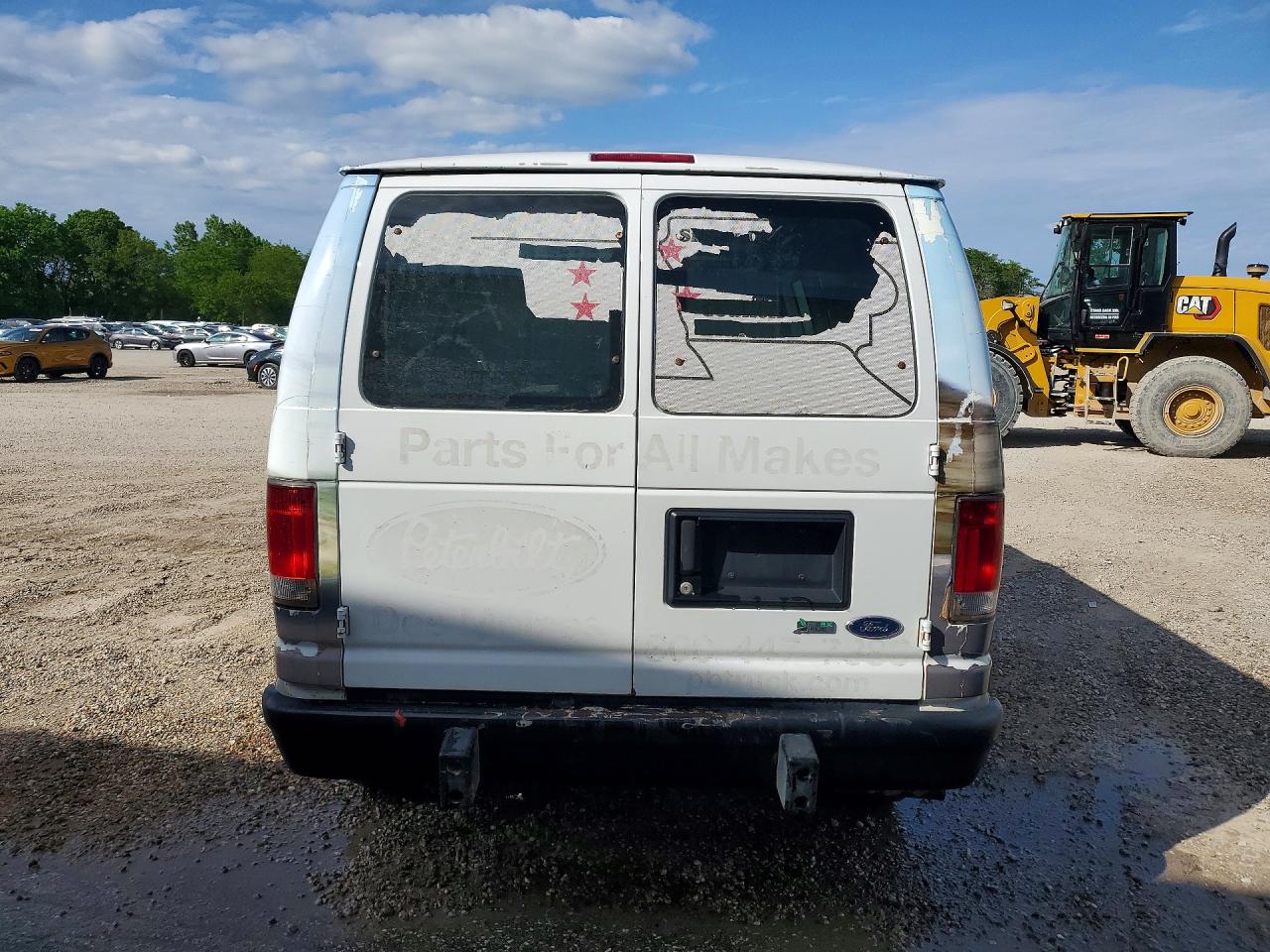Ford Econoline E250 Van