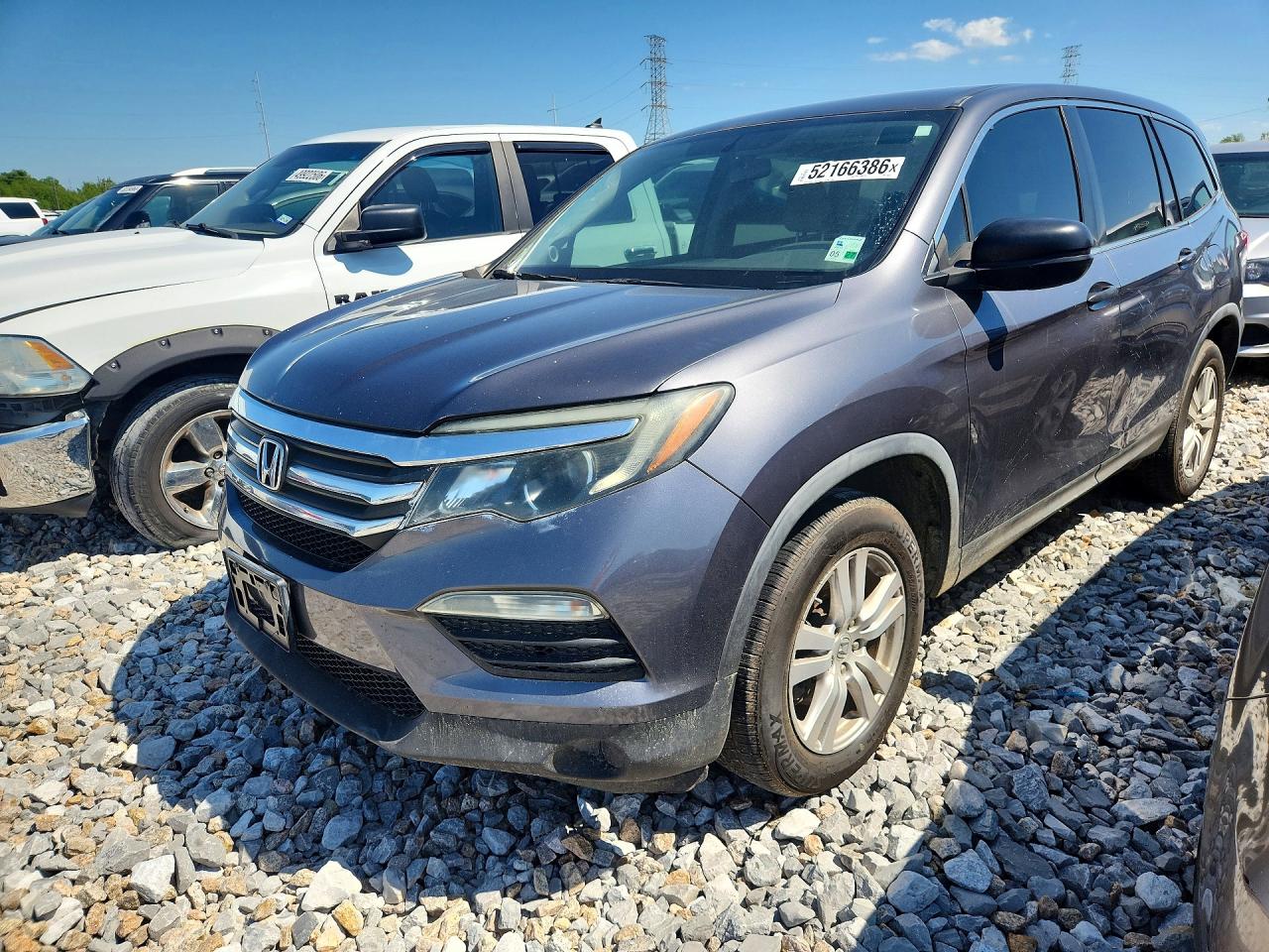 Salvage Honda Pilot Image