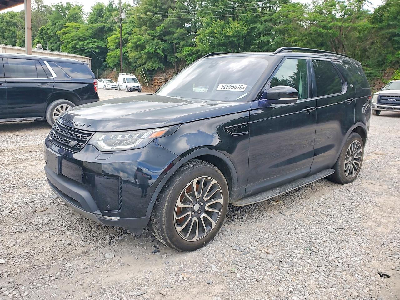 Salvage Land Rover Discovery Image