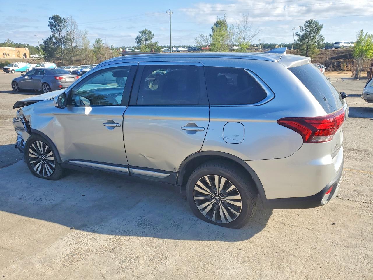 Mitsubishi Outlander Se