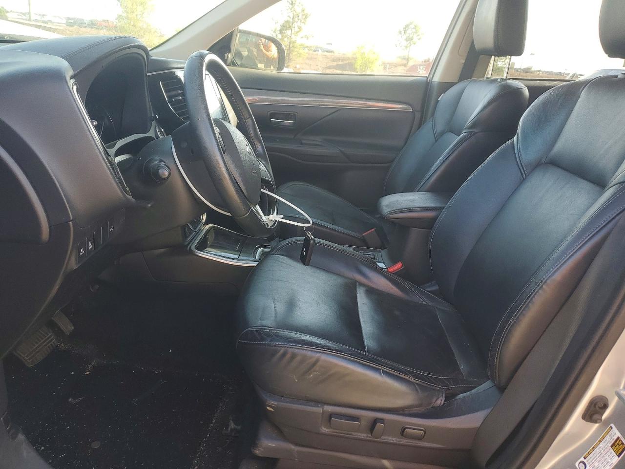 Mitsubishi Outlander Se