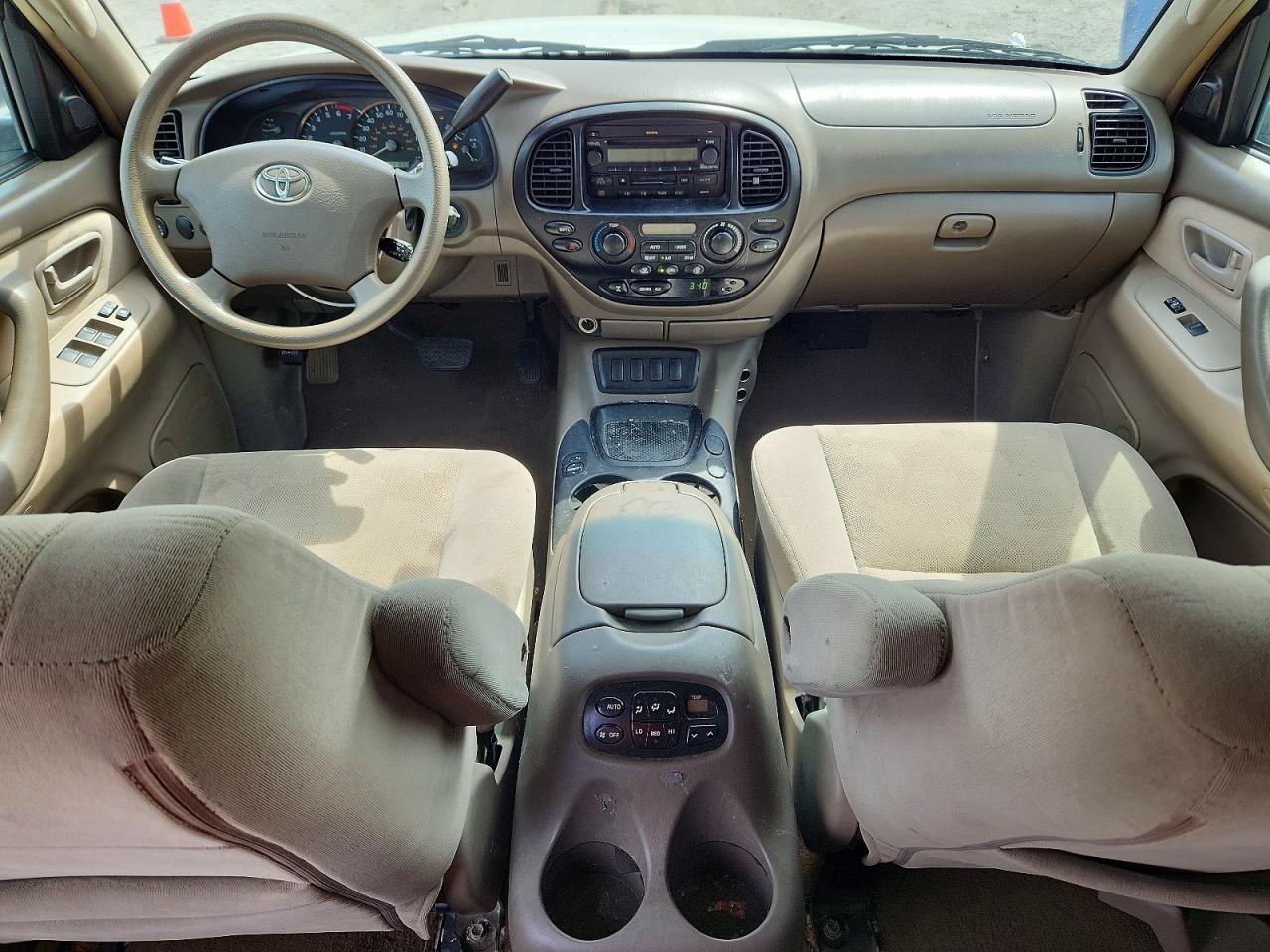 Toyota Sequoia Sr5