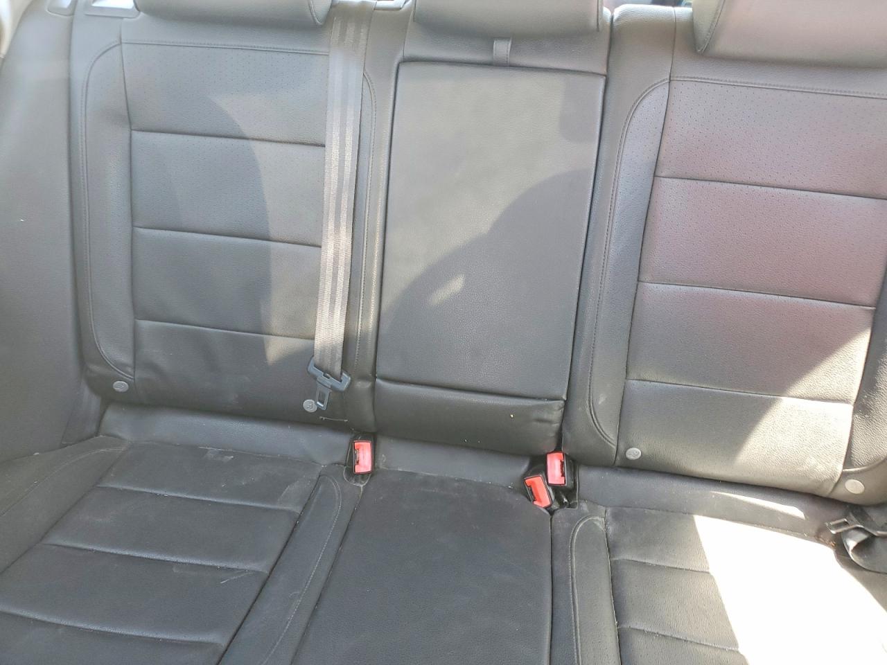 Volkswagen Jetta S