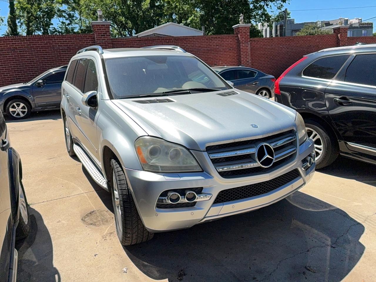Salvage Mercedes-Benz G-Class Image