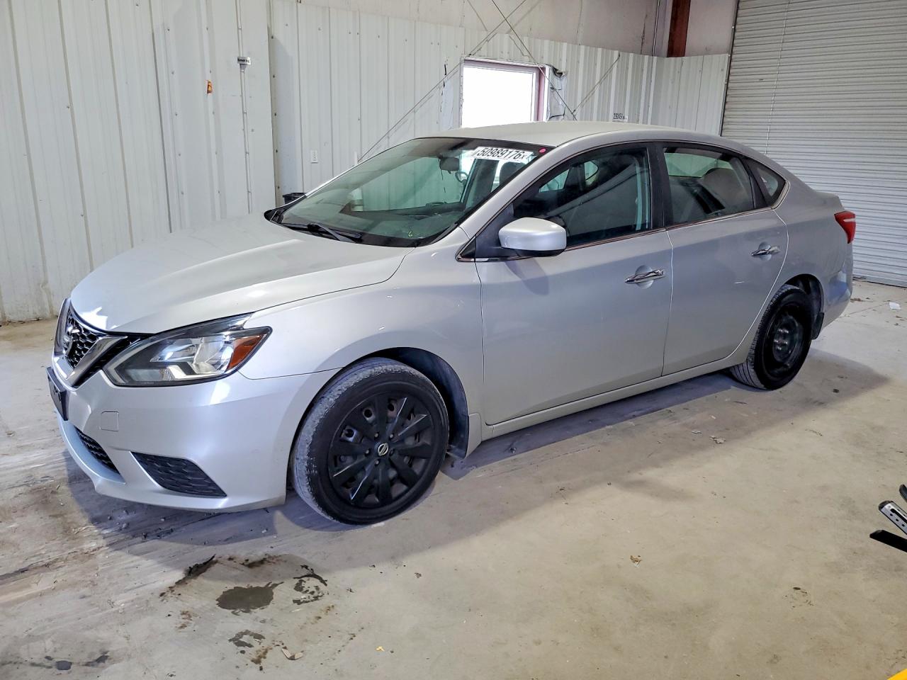 Salvage Nissan Sentra Image
