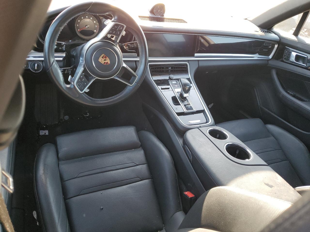 Porsche Panamera Base