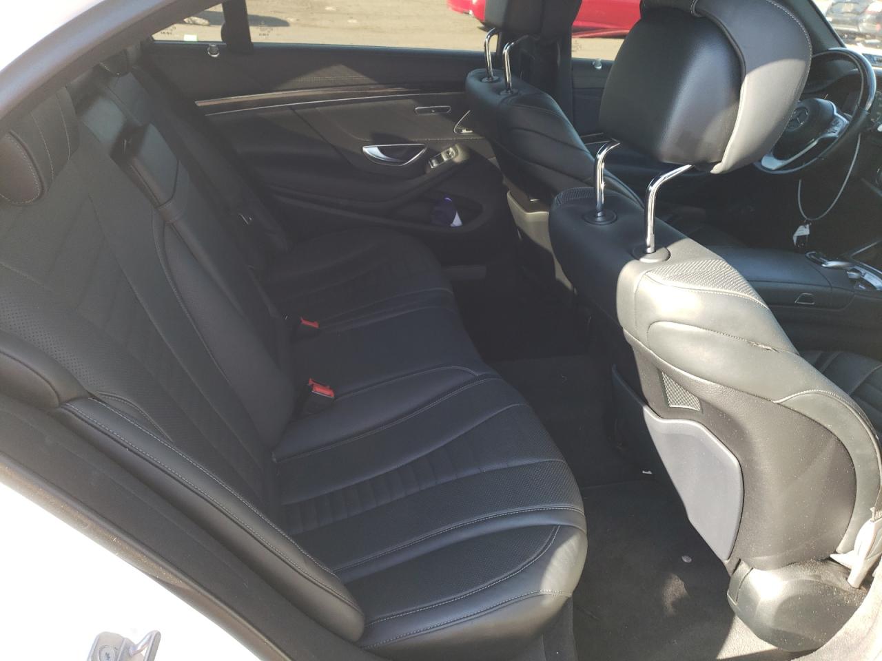 Mercedes-Benz S-Class 560 4matic