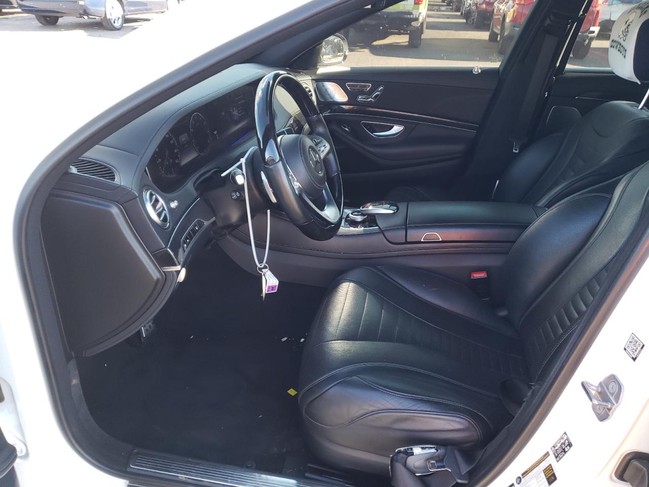 Mercedes-Benz S-Class 560 4matic