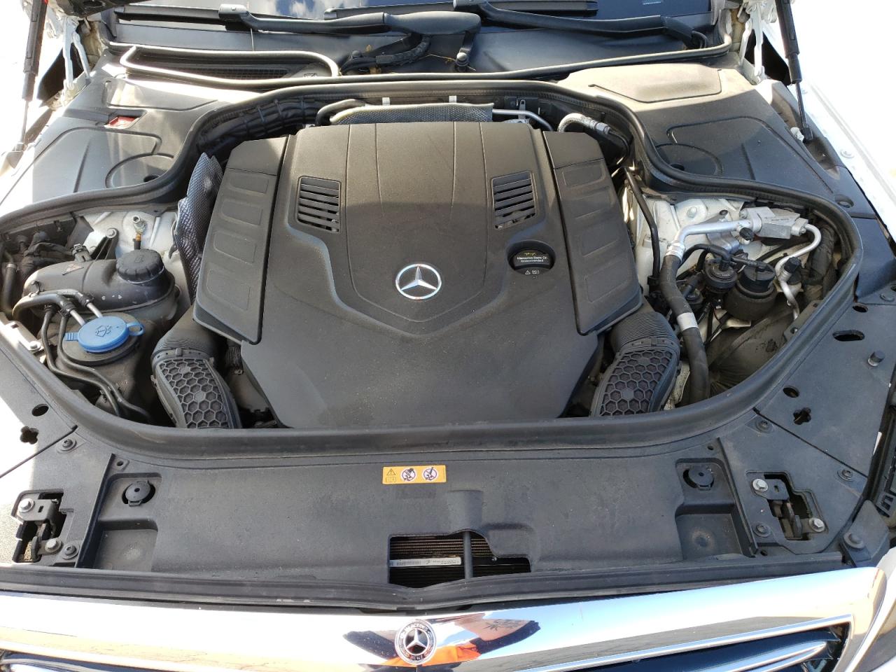 Mercedes-Benz S-Class 560 4matic