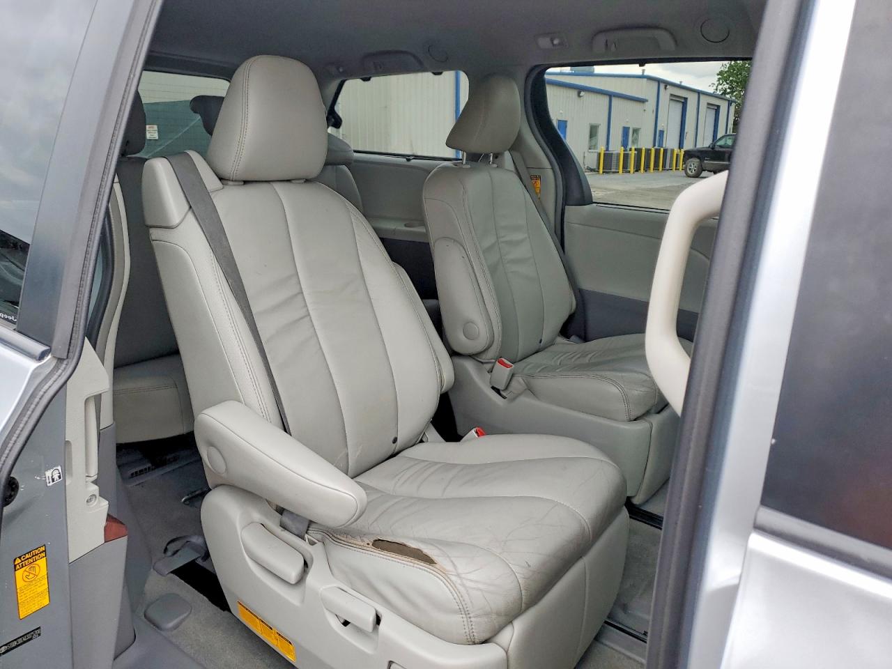 Toyota Sienna Xle 7-passenger