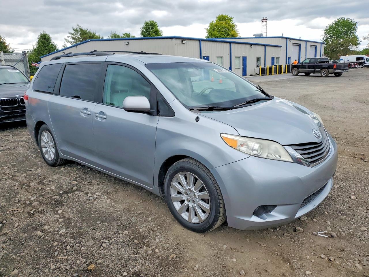Toyota Sienna Xle 7-passenger