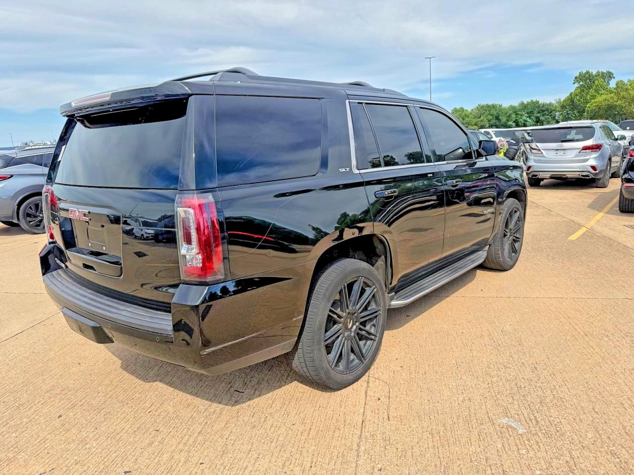 GMC Yukon Slt
