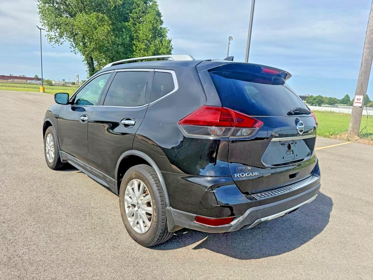 Nissan Rogue Sv