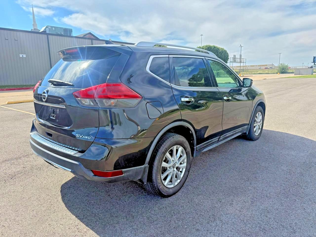 Nissan Rogue Sv