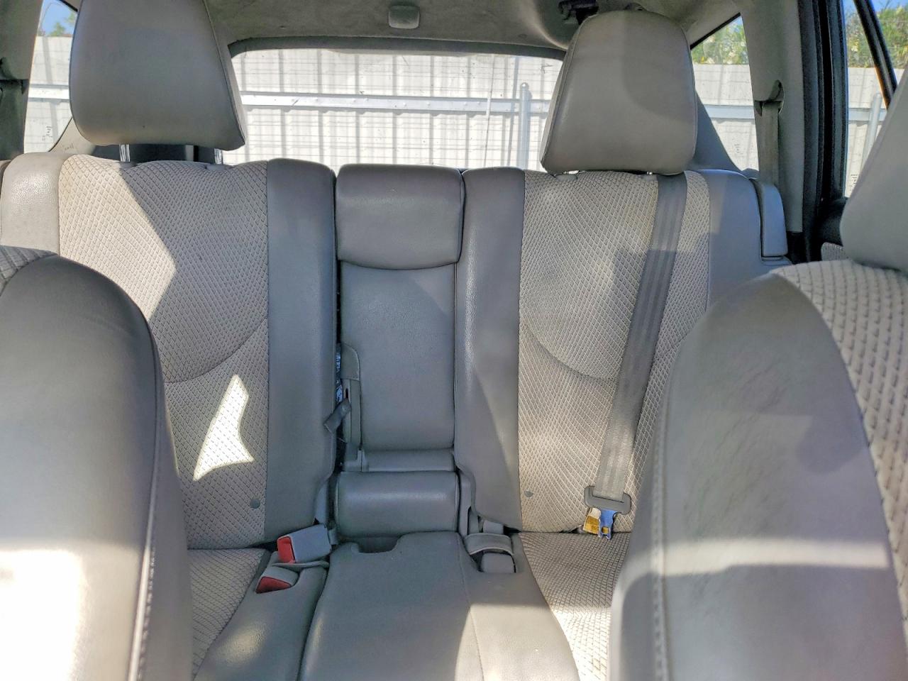 Toyota RAV4 Base