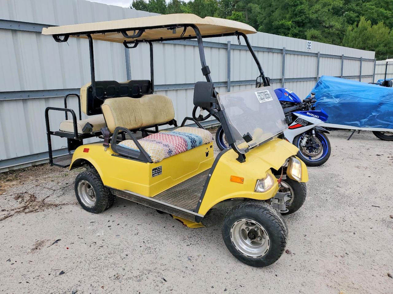 Salvage Hdk Golf Cart Image
