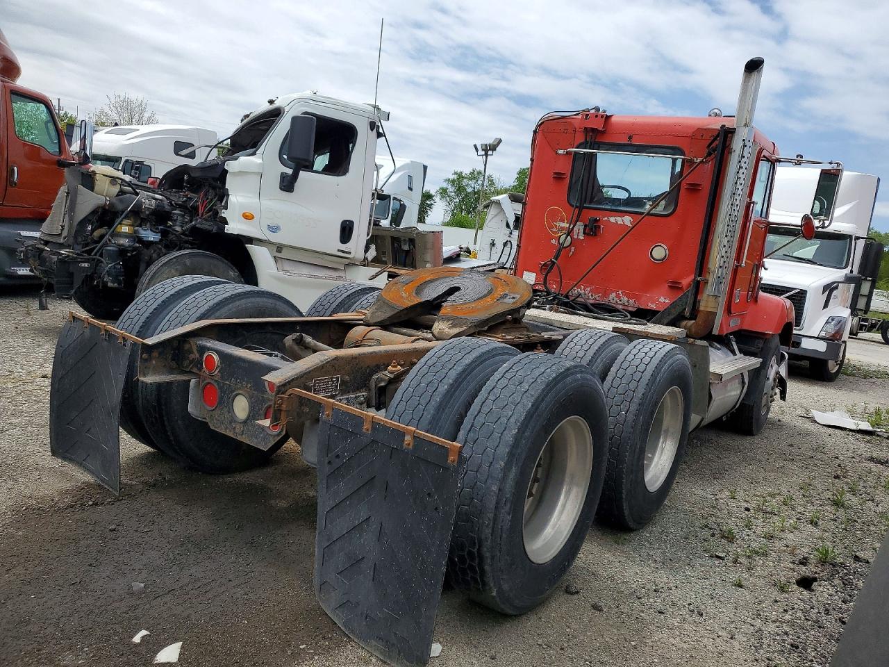 Freightliner Fld112