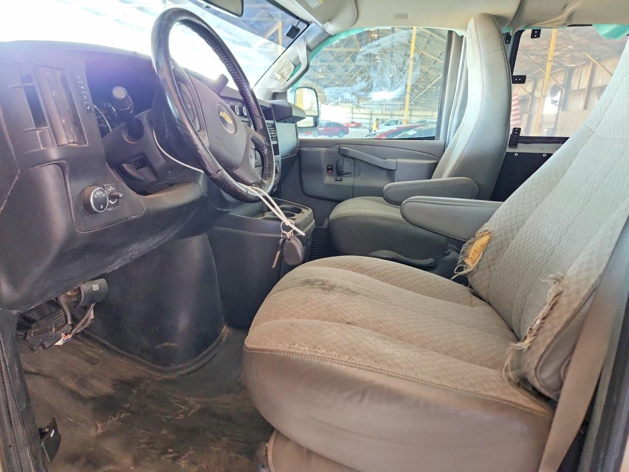 Chevrolet Express Ls