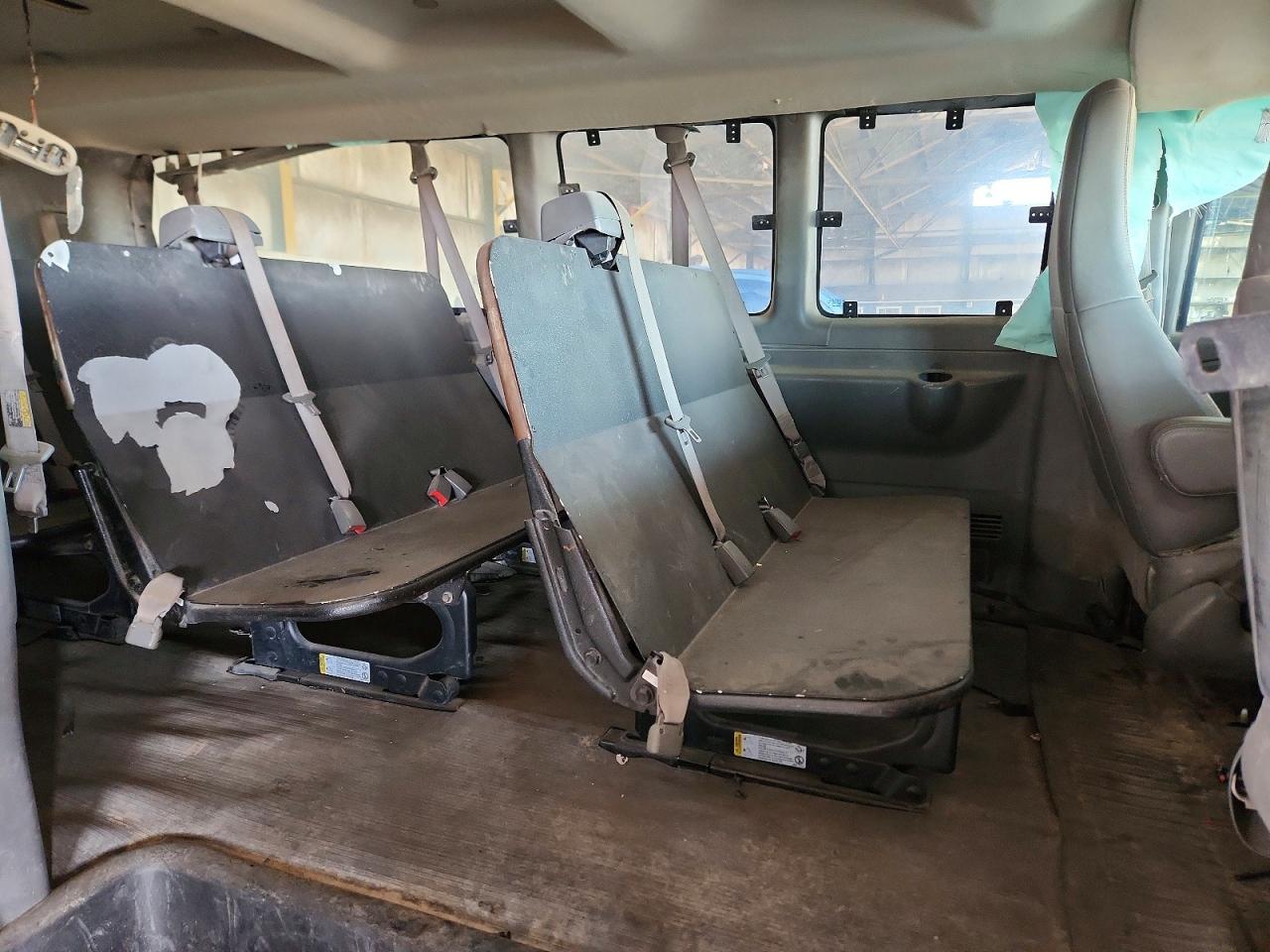 Chevrolet Express Ls
