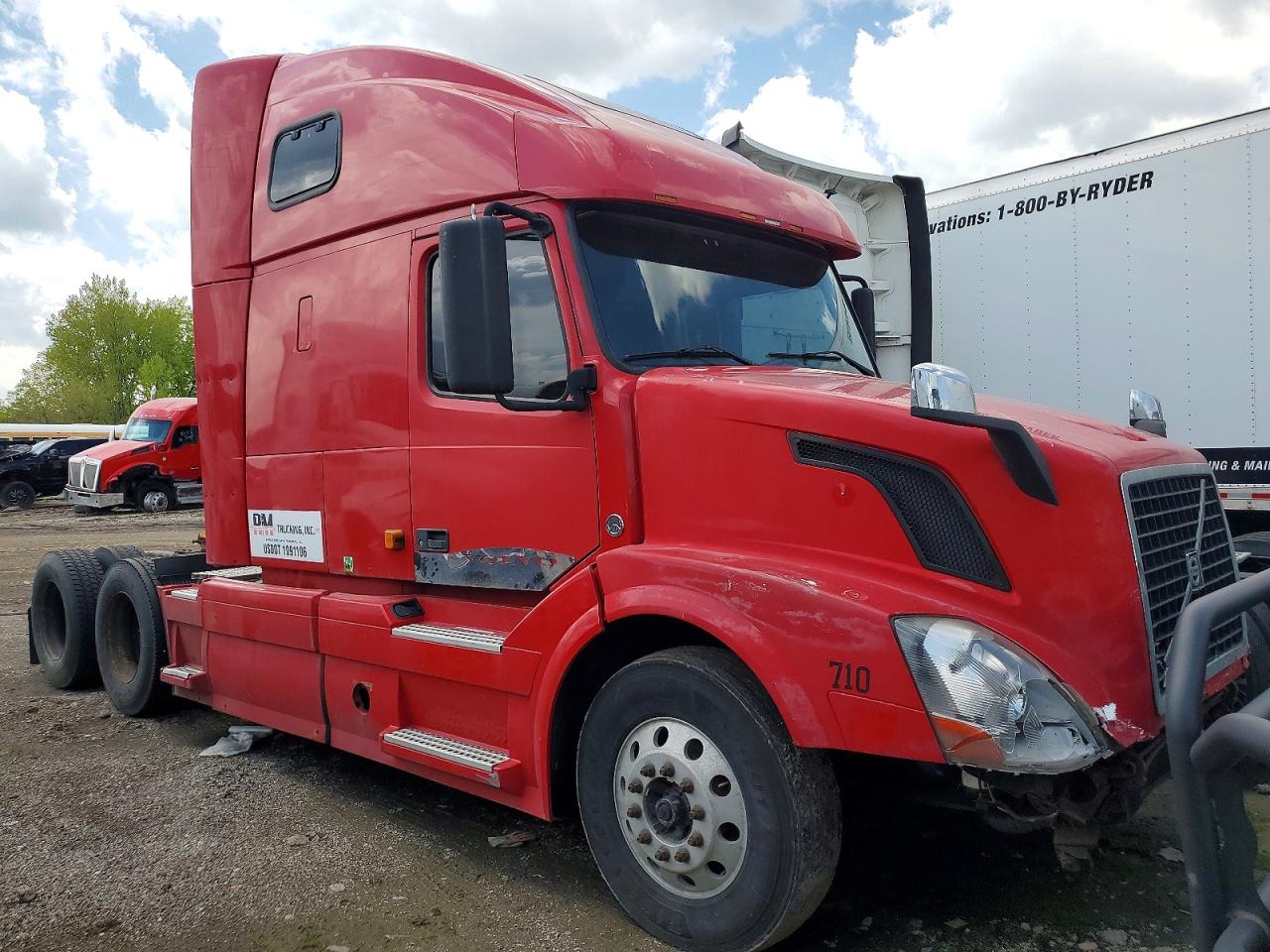 Salvage Volvo Vn Image