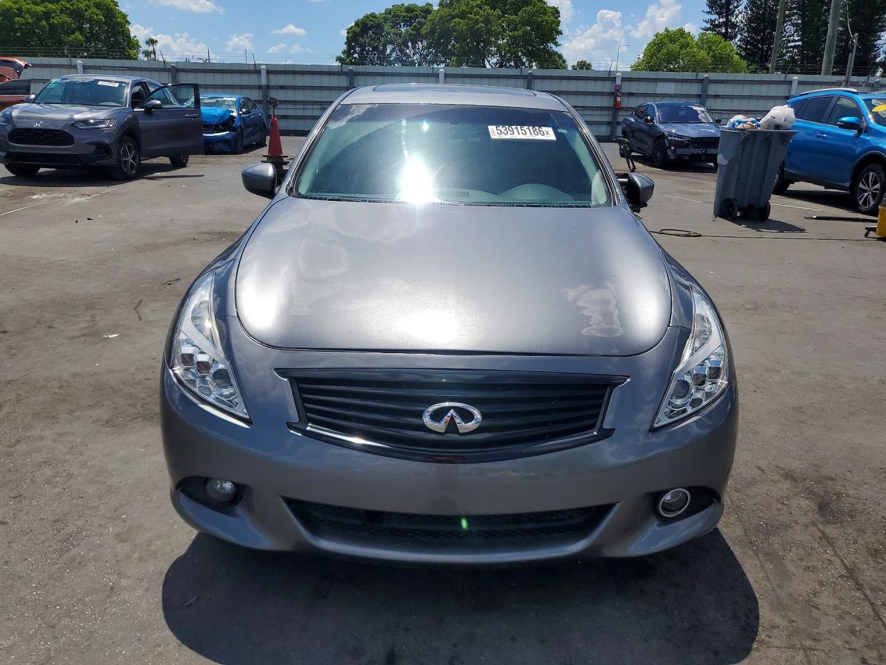 INFINITI G37 X