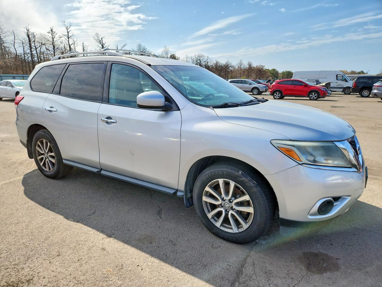 Nissan Pathfinder Sv