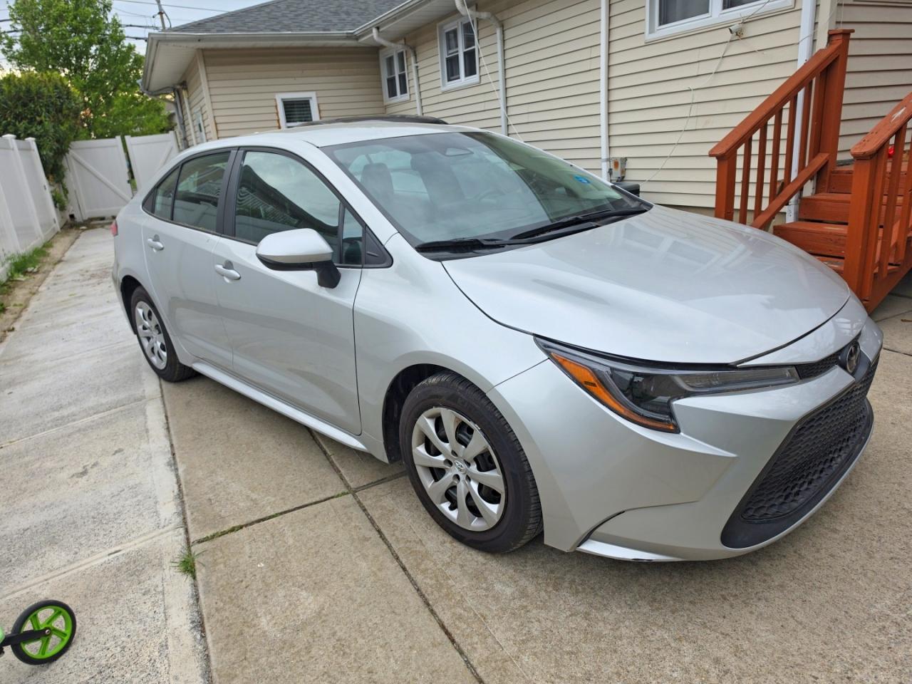 Salvage Toyota Corolla Image