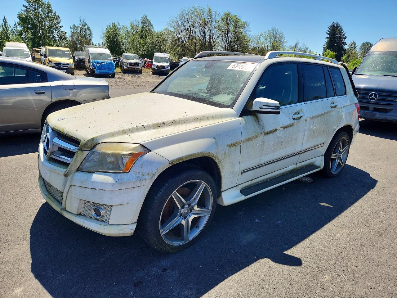 Salvage Mercedes-Benz GLK Image