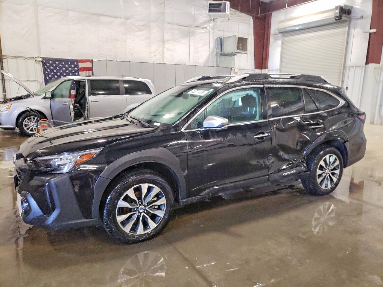 Salvage Subaru Outback Image