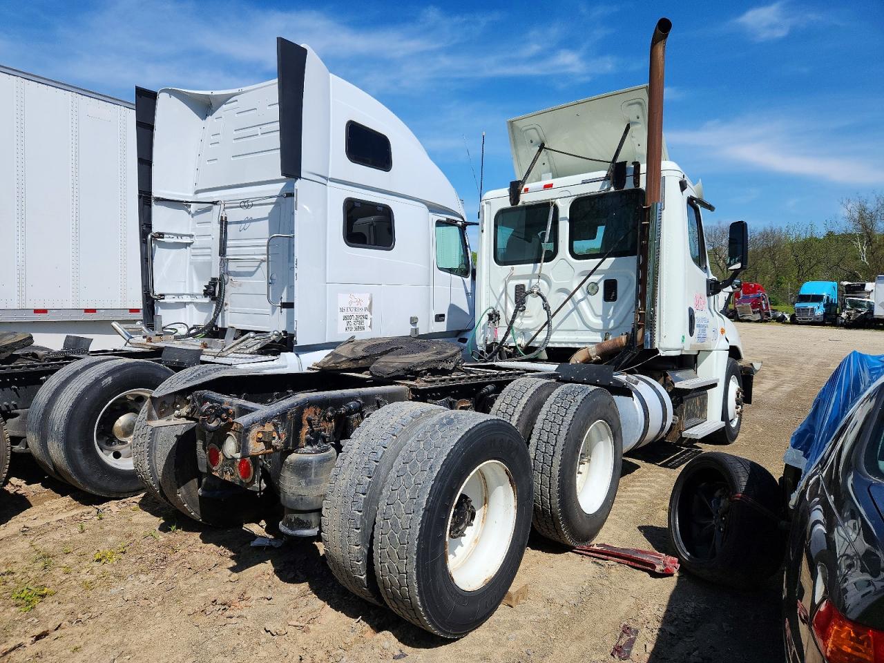 Freigliner Cascadia 125