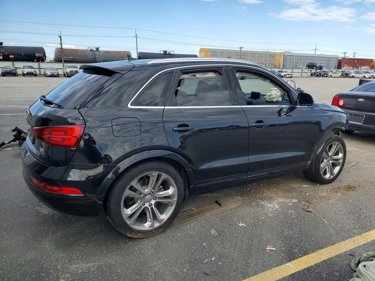 Audi Q3 Premium Plus