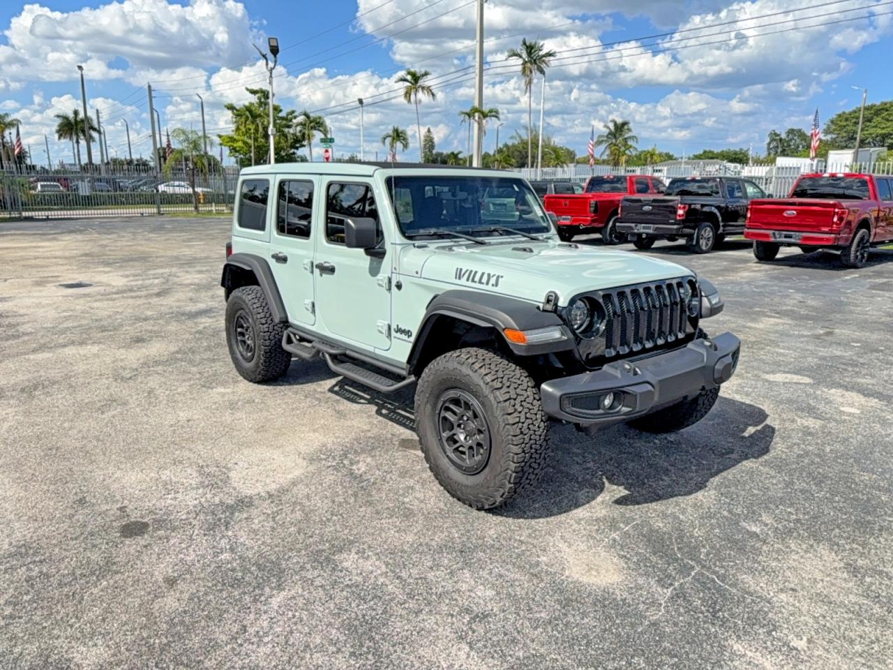Salvage Jeep Wrangler Image