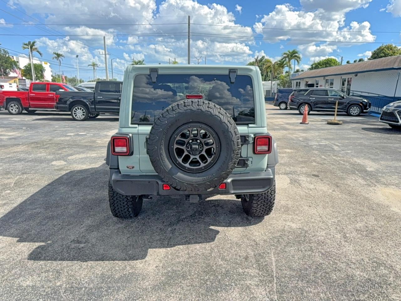 Jeep Wrangler Sport