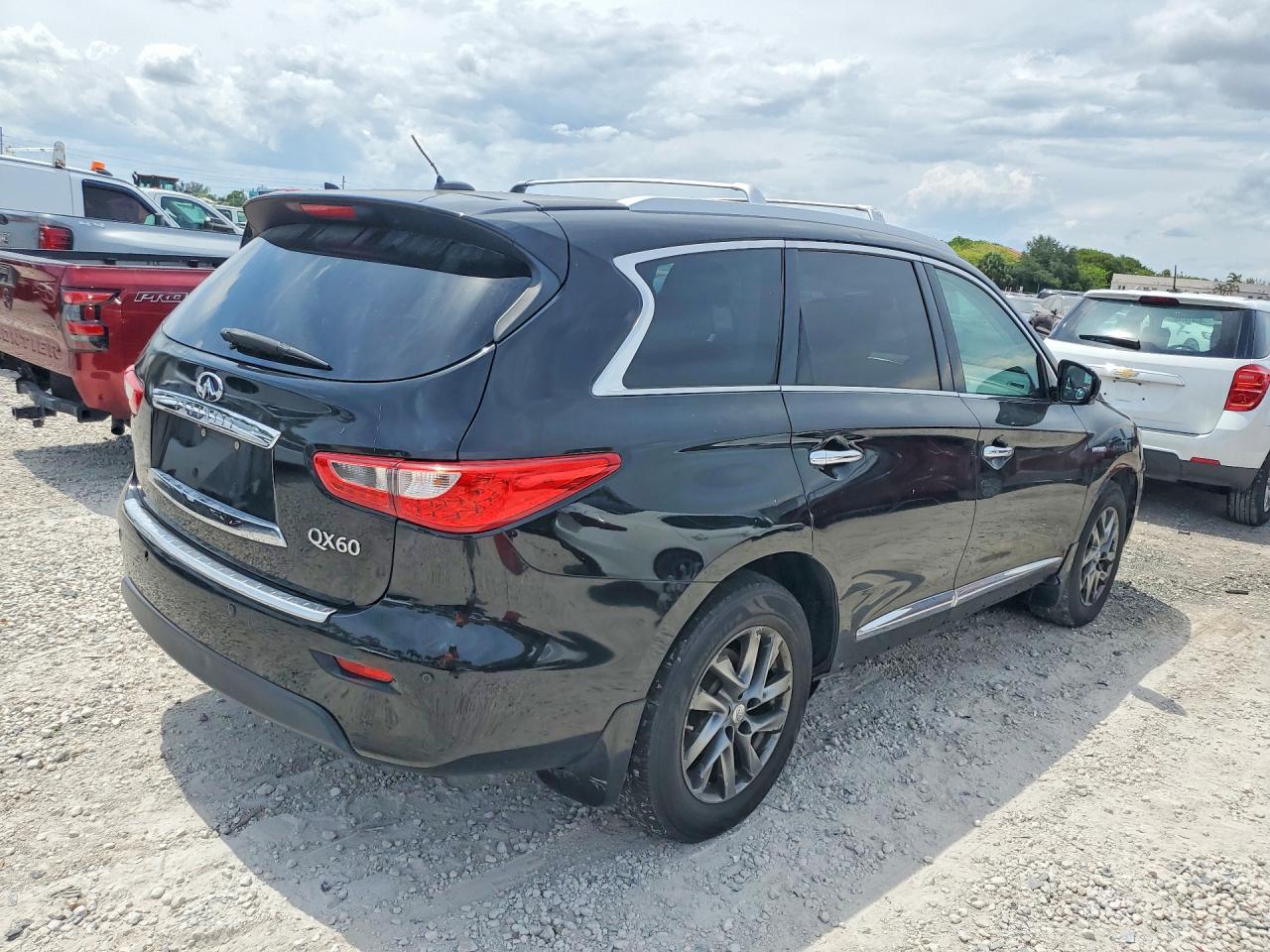 INFINITI Qx