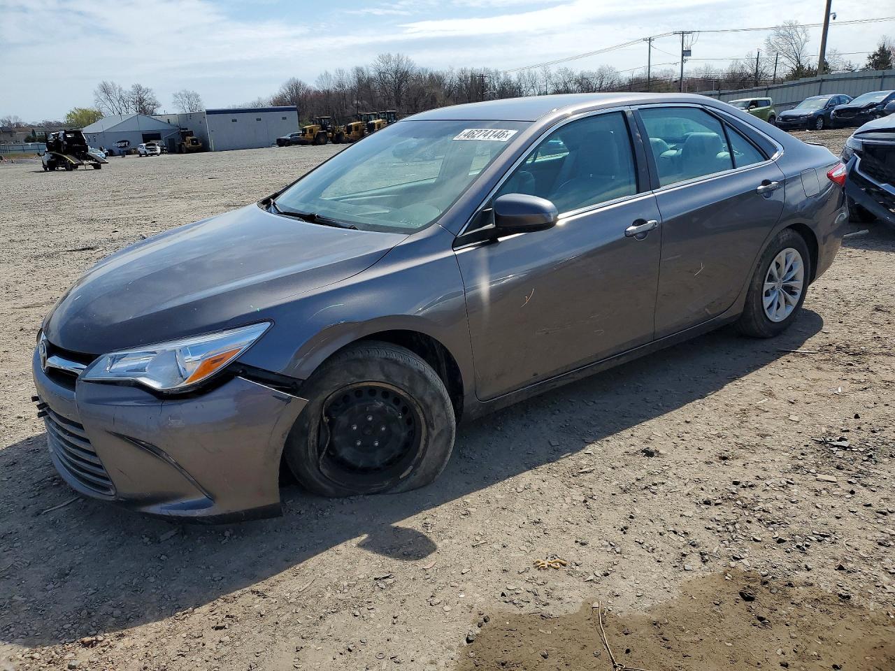 Salvage Toyota Camry Image