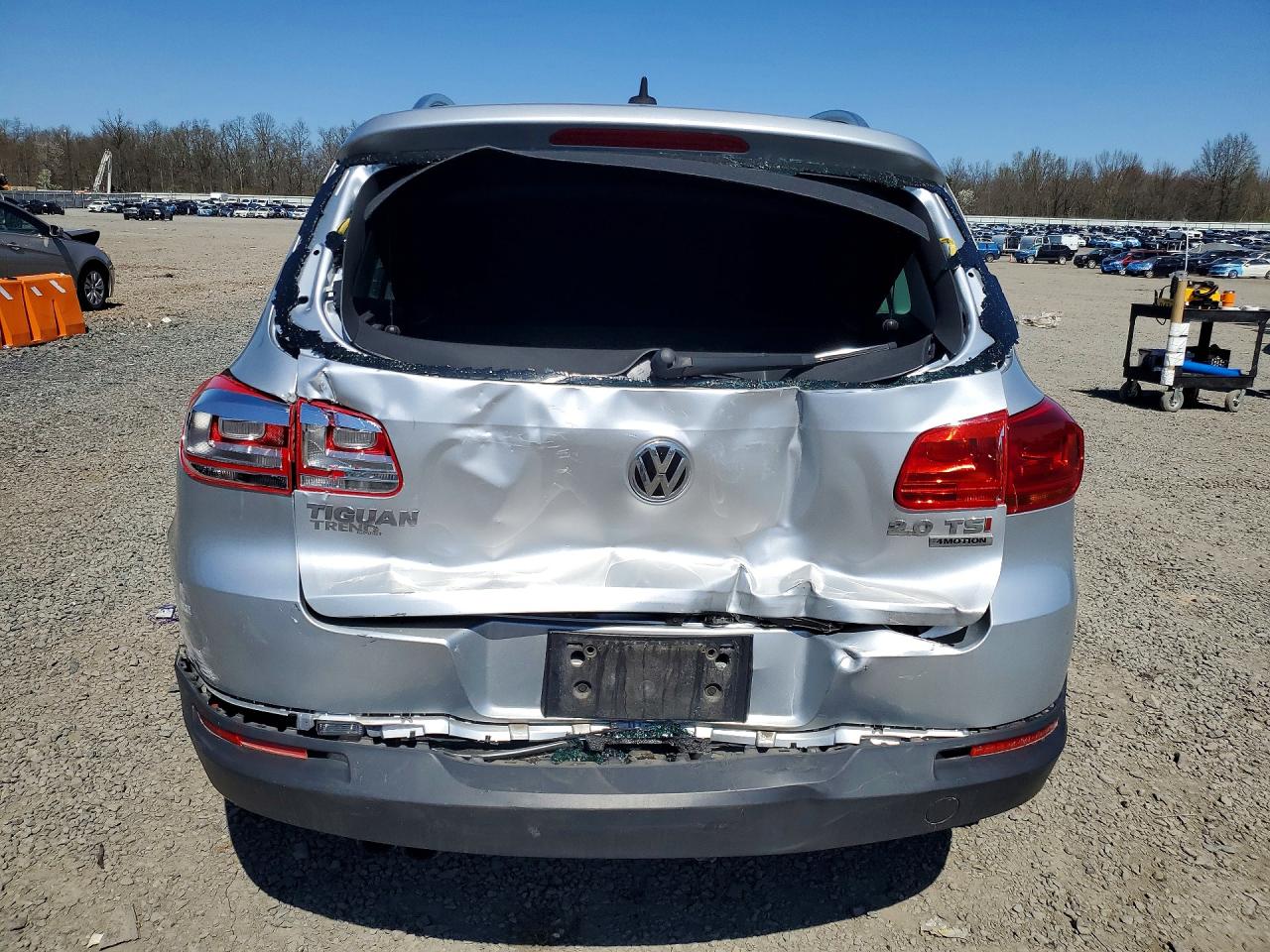 Volkswagen Tiguan S