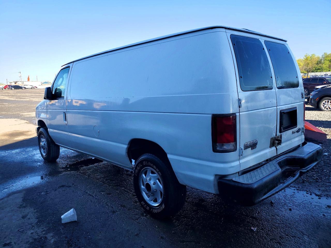 Ford Econoline E250 Van