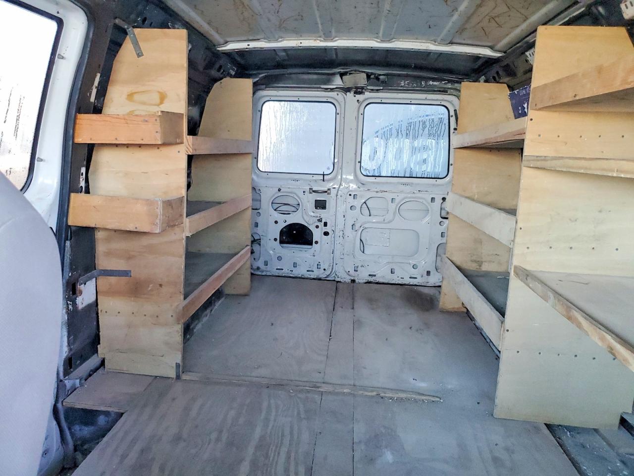 Ford Econoline E250 Van