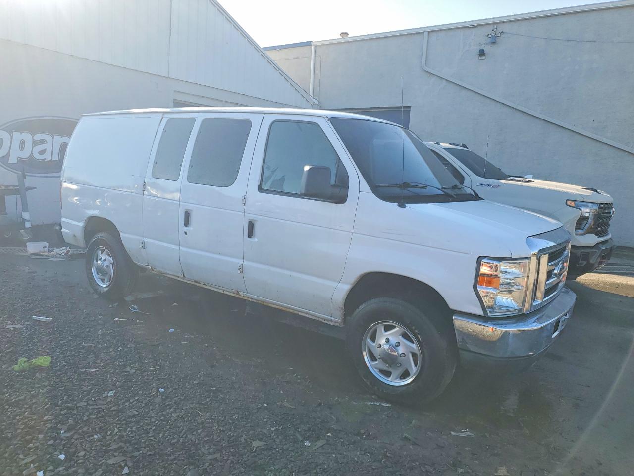 Ford Econoline E250 Van