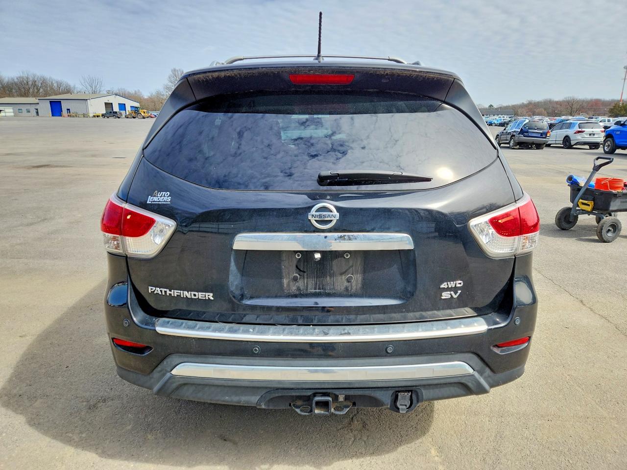Nissan Pathfinder Sv