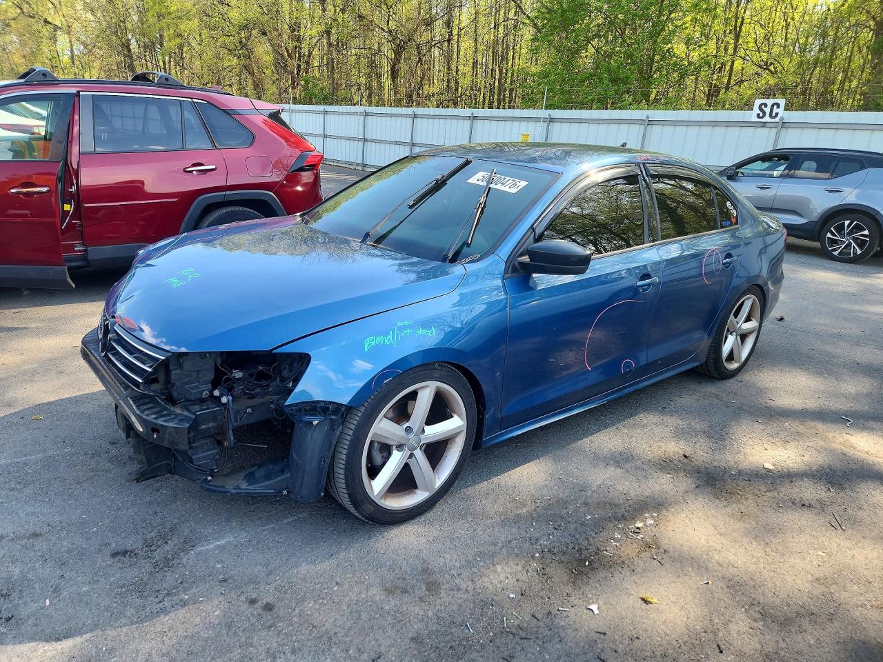 Salvage Volkswagen Jetta Image