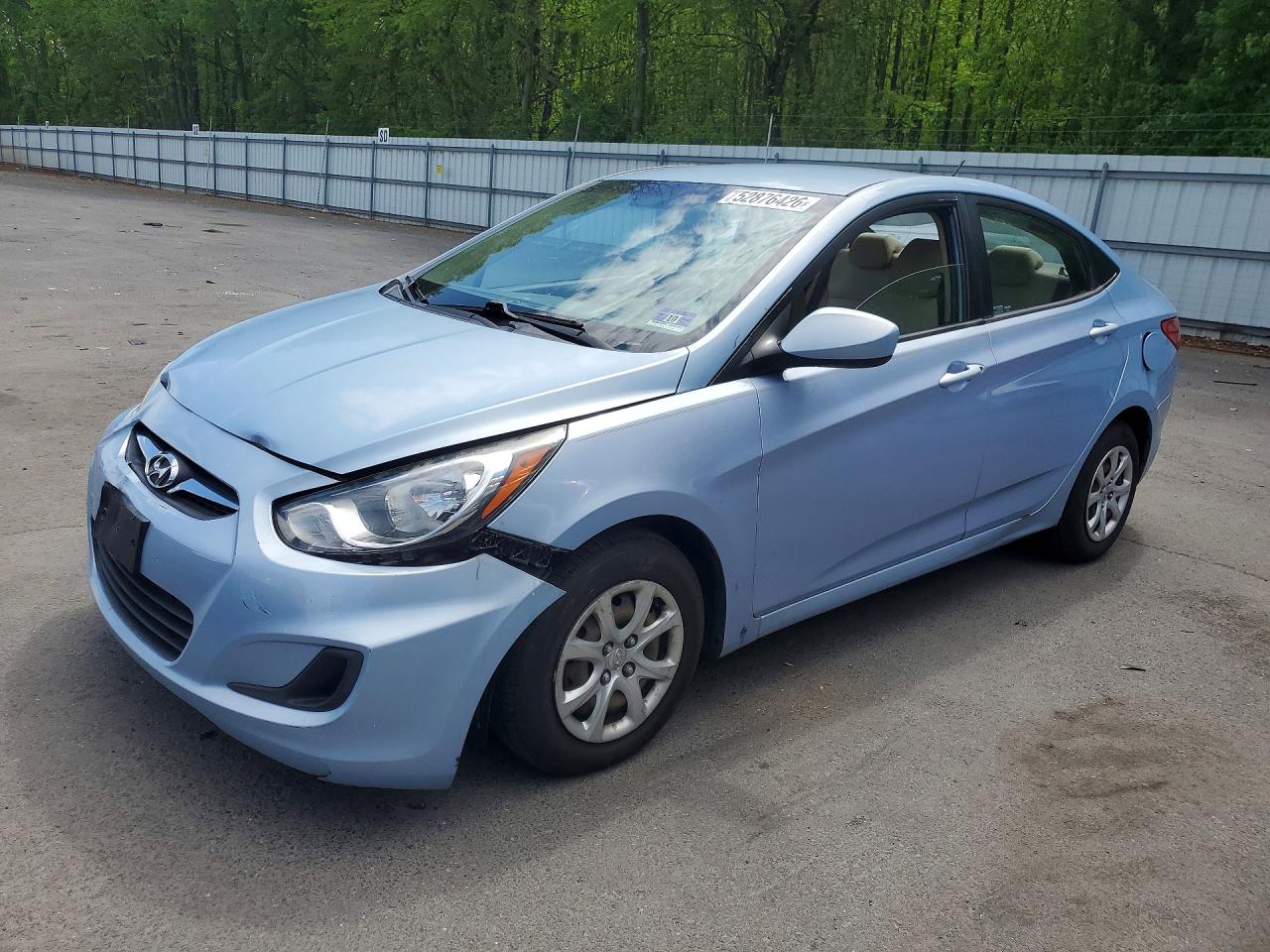 Salvage Hyundai ACCENT Image