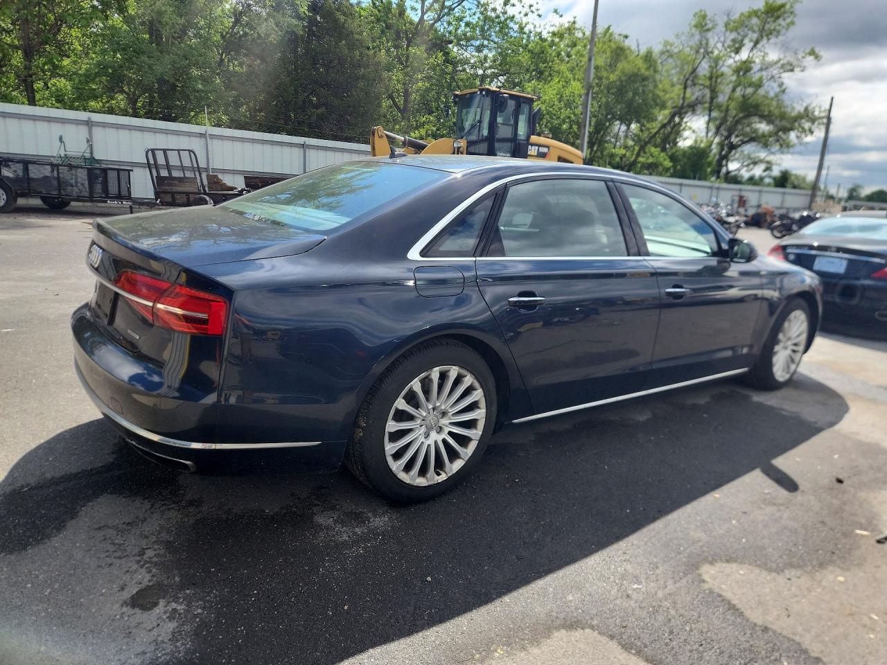 Audi A8 L Quattro